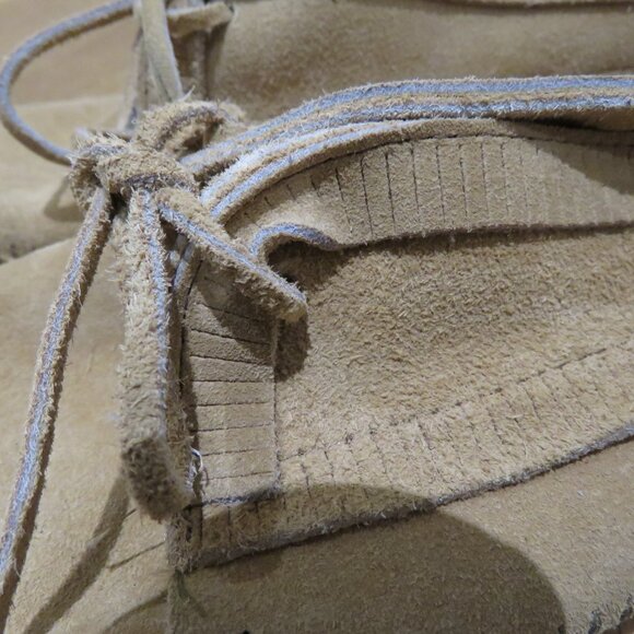 MINNETONKA Moccasin Loafer Fringe Booties Tan Suede Leather Western Casual - Picture 6 of 16